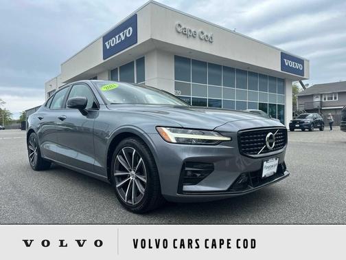 Osmium Grey Metallic 2021 Volvo S60 T5 Momentum