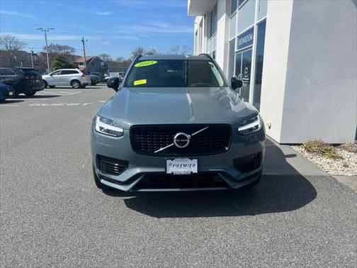 2023 Volvo XC90 Recharge Plug-In Hybrid T8 Ultimate Dark Theme 7-Seater