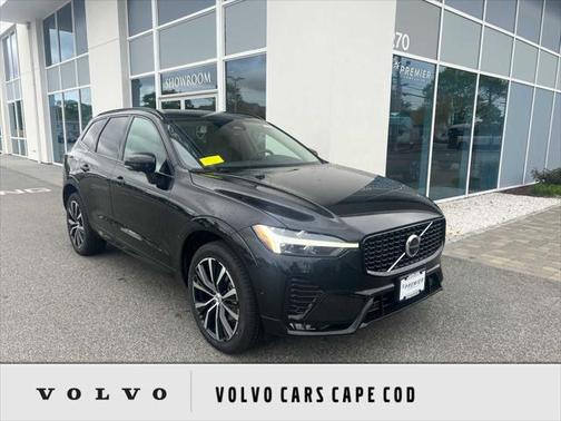 2025 Volvo XC60 Plus