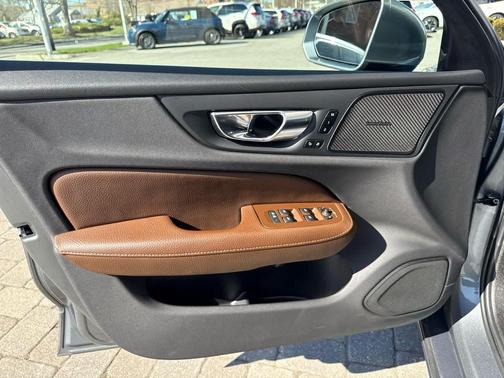 Osmium Grey Metallic 2021 Volvo S60 T5