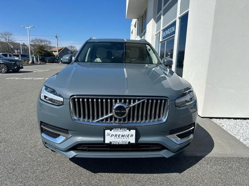 2023 Volvo XC90 B6 Plus 7-Seater