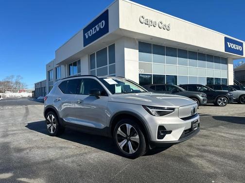 2023 Volvo XC40 Recharge Pure Electric Twin Plus