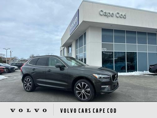 2022 Volvo XC60 B5 Momentum