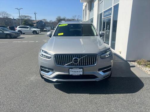 2024 Volvo XC90 B6 Ultimate Bright Theme 7-Seater