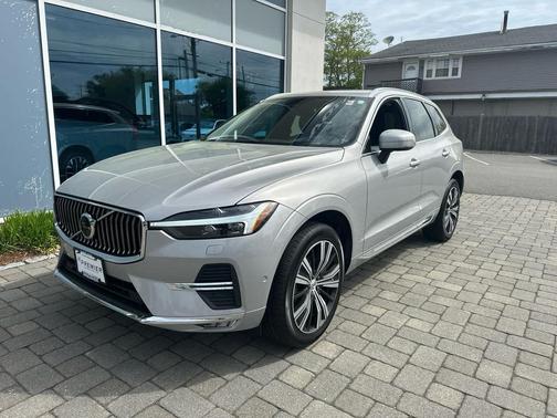 Silver Dawn Metallic 2022 Volvo XC60 B5 Inscription