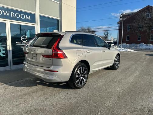 2023 Volvo XC60 B5 Core