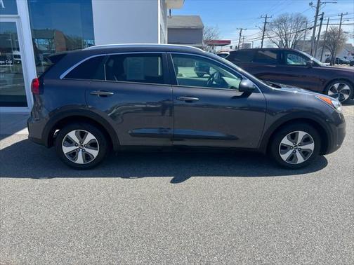 2018 Kia Niro LX