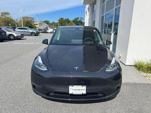 2024 Tesla Model Y Long Range Dual Motor All-Wheel Drive