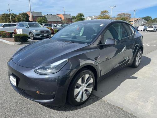 2024 Tesla Model Y Long Range Dual Motor All-Wheel Drive