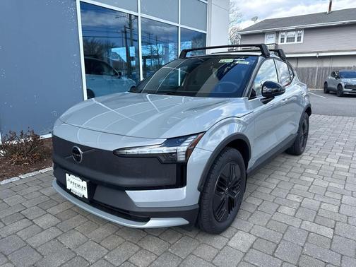 Vapour Grey Metallic 2026 Volvo EX30 Cross Country Ultra, Twin Motor Performance, Fully electric