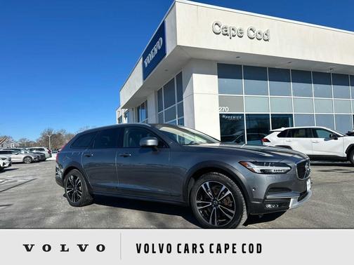 2018 Volvo V90 Cross Country T5