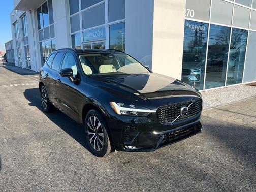 2024 Volvo XC60 B5 Core Dark Theme