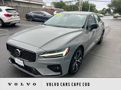 2025 Volvo S60 B5 Core