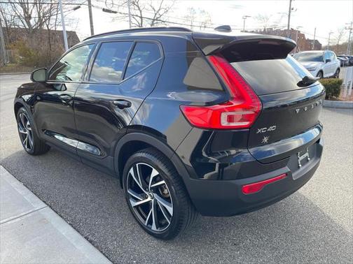 Black Stone 2021 Volvo XC40 T5 R-Design