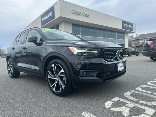 Black Stone 2021 Volvo XC40 T5 R-Design