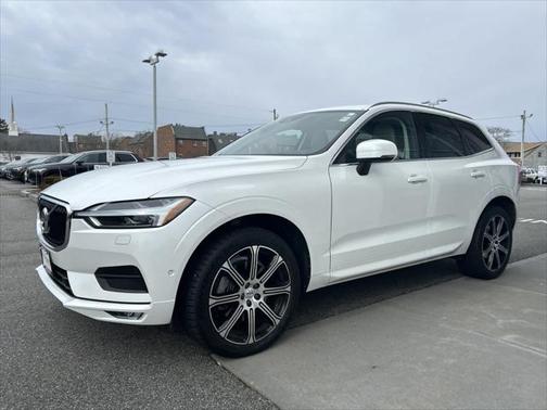 2019 Volvo XC60 T6 Momentum