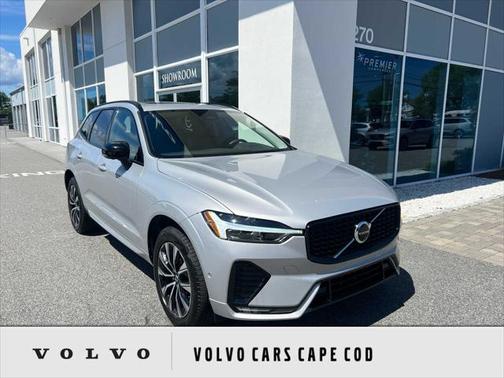 2025 Volvo XC60 Plus