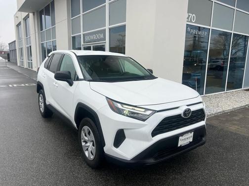 2024 Toyota RAV4 LE