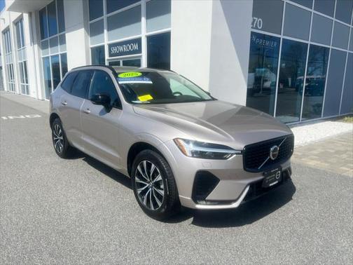 2025 Volvo XC60 B5 Core