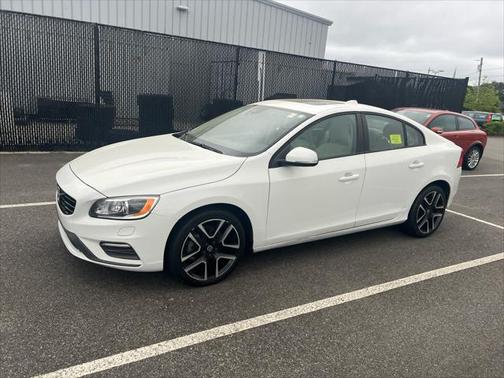 2017 Volvo S60 T5 Dynamic