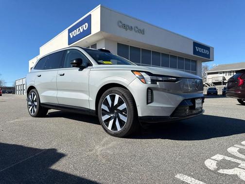 Vapour Grey Metallic 2025 Volvo EX90 Ultra, Twin Motor, Fully electric, 7 Seats