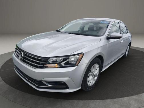 2016 Volkswagen Passat 1.8T S
