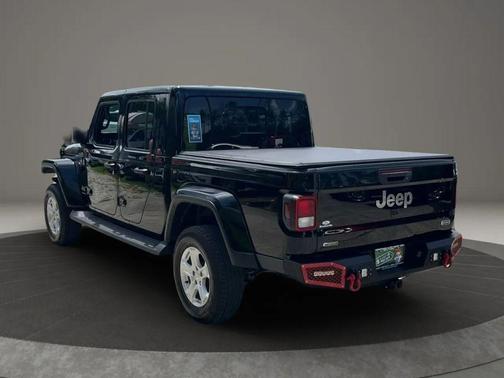 Black Clearcoat 2023 Jeep Gladiator Overland