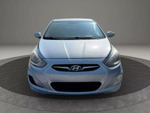 2012 Hyundai Accent SE
