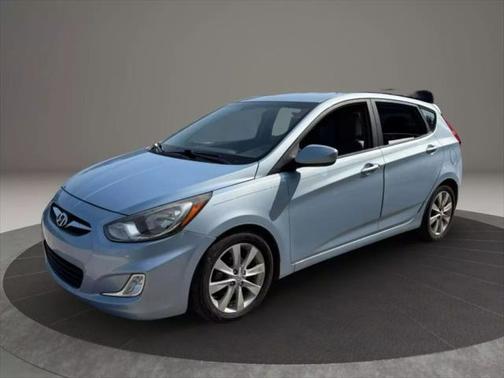 2012 Hyundai Accent SE