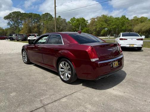2017 Chrysler 300 Limited