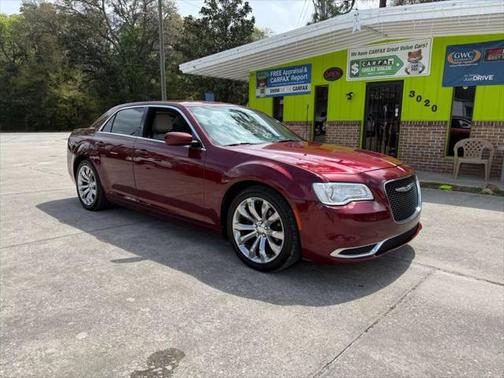 2017 Chrysler 300 Limited