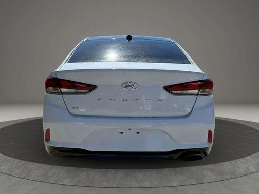 2018 Hyundai SONATA SE