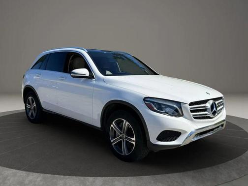 2018 Mercedes-Benz GLC 300 Base