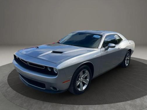 2017 Dodge Challenger SXT