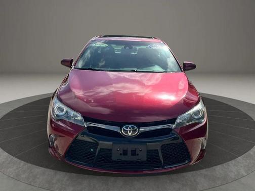 Burgundy 2015 Toyota Camry XSE