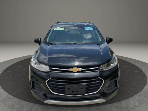 Mosaic Black Metallic 2020 Chevrolet Trax LT