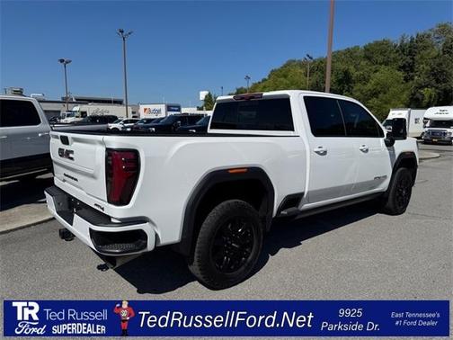 2024 GMC Sierra 2500 AT4
