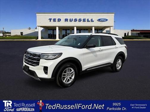 White Metallic 2025 Ford Explorer Active