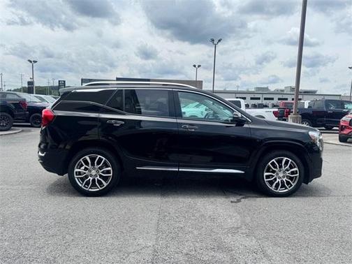 2024 GMC Terrain Denali