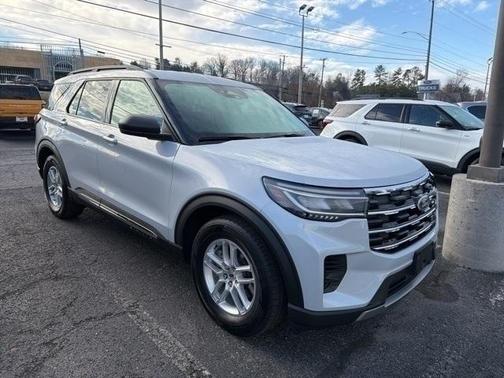 2025 Ford Explorer Active