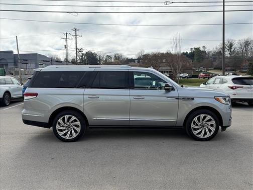 2024 Lincoln Navigator L Reserve