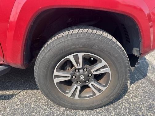 2017 Toyota Tacoma TRD Sport
