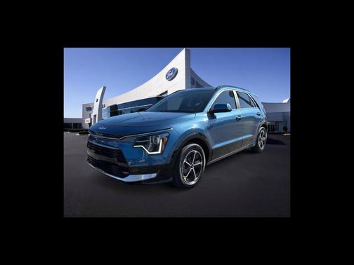 Mineral Blue 2024 Kia Niro SX