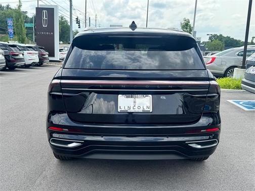 2025 Lincoln Nautilus Reserve