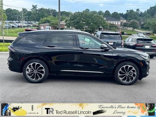 2025 Lincoln Nautilus Reserve