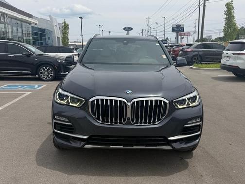 Gray Metallic 2020 BMW X5 sDrive40i