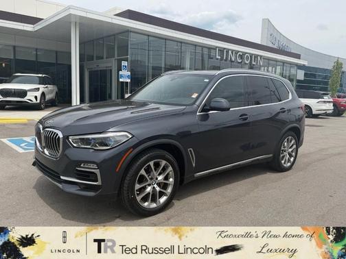 Gray Metallic 2020 BMW X5 sDrive40i