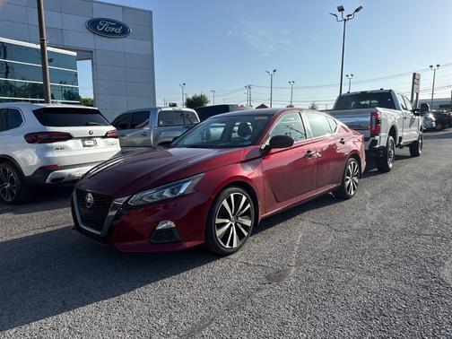Scarlet Ember 2020 Nissan Altima 2.5 SR