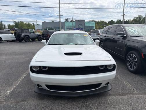 White Knuckle Clearcoat 2020 Dodge Challenger GT