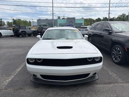 White Knuckle Clearcoat 2020 Dodge Challenger GT